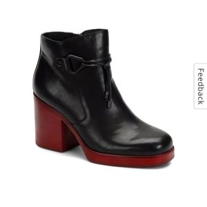 NWT KORKS Mertle Bootie
